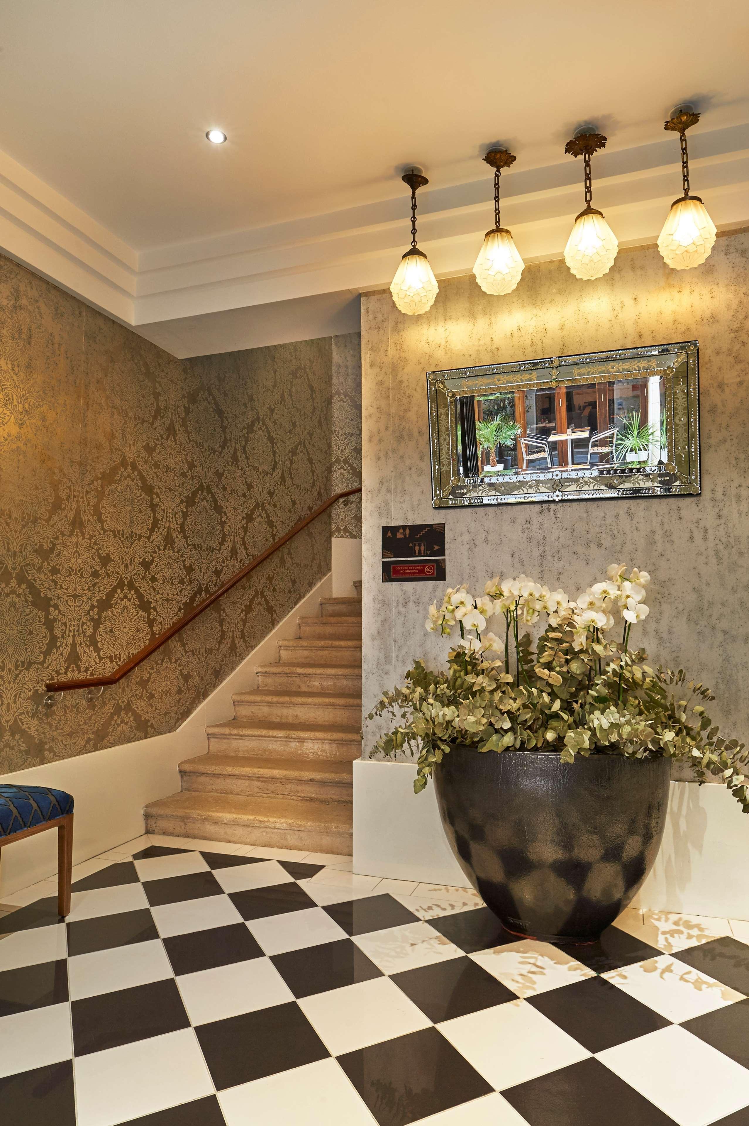 Western Premier Hbeo Centre Hotel 4*